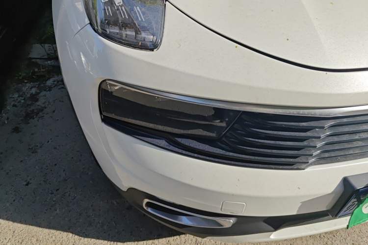 Used Lynk & Co 01 2019 2.0T Two-Wheel-Drive Pro Version China VI Standard Right Front Headlight