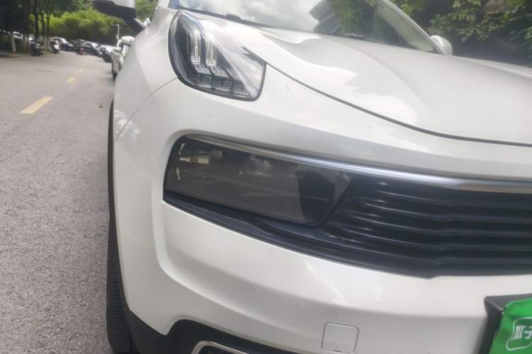 Used Lynk & Co 01 2019 2.0T Two-Wheel-Drive Pro Version China VI Standard Right Front Headlight