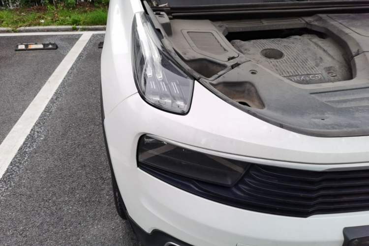 Used Lynk & Co 01 2019 2.0T Two-Wheel-Drive Pro Version China VI Standard Right Front Headlight