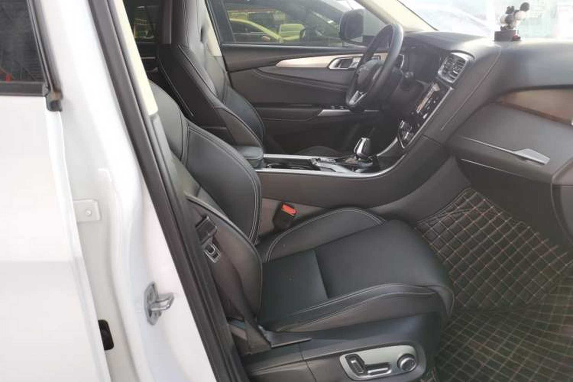 Used Lynk & Co 01 2019 2.0T Two-Wheel-Drive Pro Version China VI Standard Right Front Seat