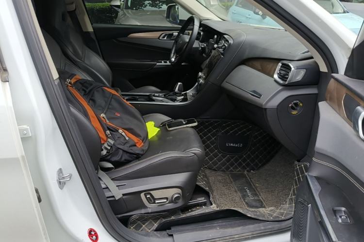Used Lynk & Co 01 2019 2.0T Two-Wheel-Drive Pro Version China VI Standard Right Front Seat