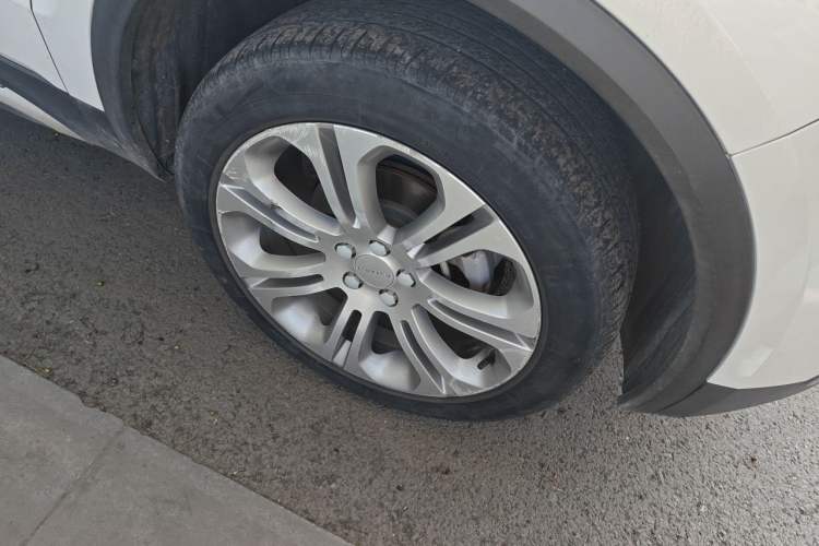 Used Lynk & Co 01 2019 2.0T Two-Wheel-Drive Pro Version China VI Standard Right Front Wheel Hub