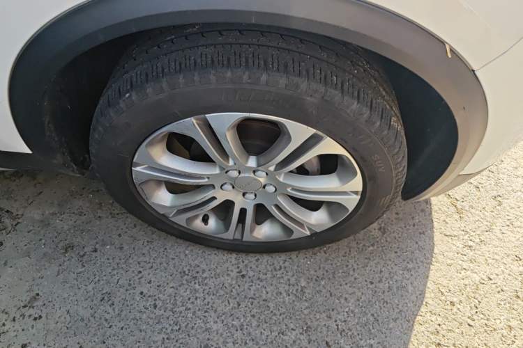 Used Lynk & Co 01 2019 2.0T Two-Wheel-Drive Pro Version China VI Standard Right Front Wheel Hub