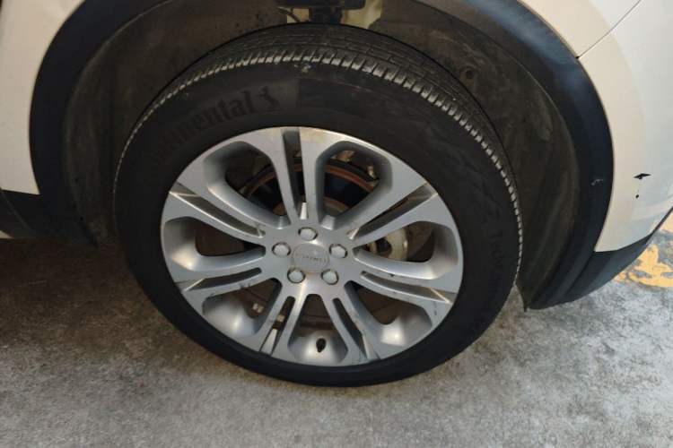 Used Lynk & Co 01 2019 2.0T Two-Wheel Drive Zhaopu Version China VI Standard Right Front Wheel Hub