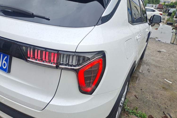 Used Lynk & Co 01 2019 2.0T Two-Wheel-Drive Pro Version China VI Standard Right Rear Taillight