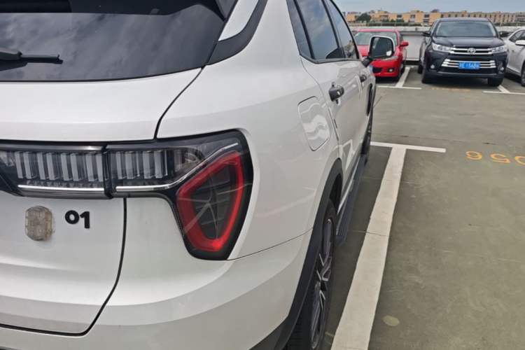 Used Lynk & Co 01 2019 2.0T Two-Wheel-Drive Pro Version China VI Standard Right Rear Taillight