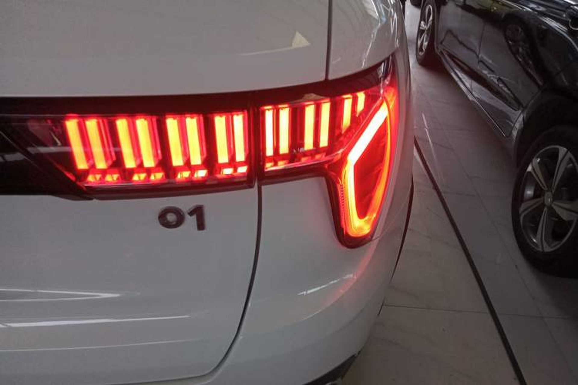 Used Lynk & Co 01 2019 2.0T Two-Wheel-Drive Pro Version China V Standard Right Rear Taillight