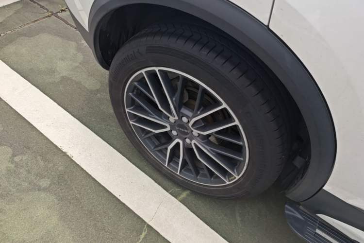 Used Lynk & Co 01 2019 2.0T Two-Wheel-Drive Pro Version China VI Standard Right Rear Wheel Hub