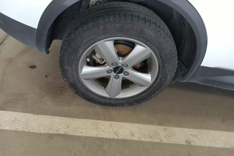 Used Lynk & Co 01 2019 2.0T Two-Wheel Drive Pure Version China VI Standard Right Rear Wheel Hub