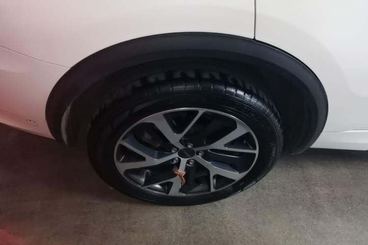 Used Lynk & Co 01 2019 2.0T Four-Wheel Drive Genie Pro Version China V Emission Standard Right Rear Wheel Hub