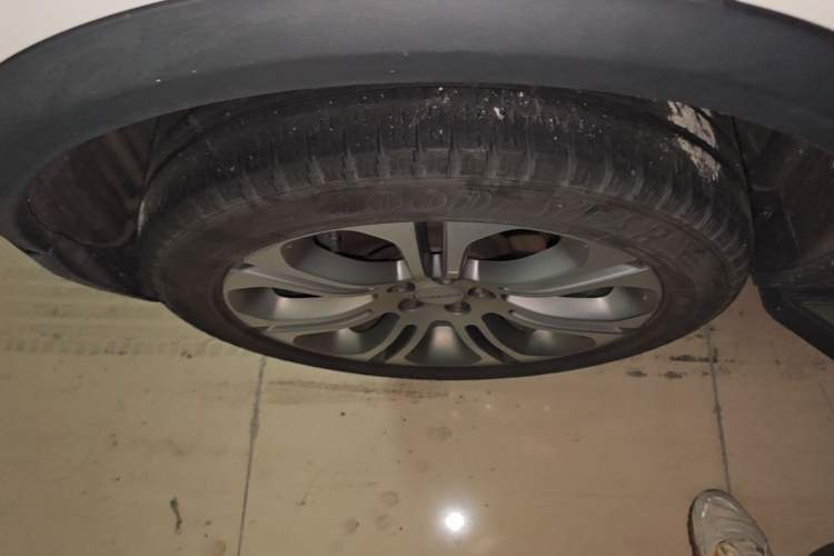 Used Lynk & Co 01 2019 2.0T Two-Wheel-Drive Pro Version China VI Standard Right Rear Wheel Hub