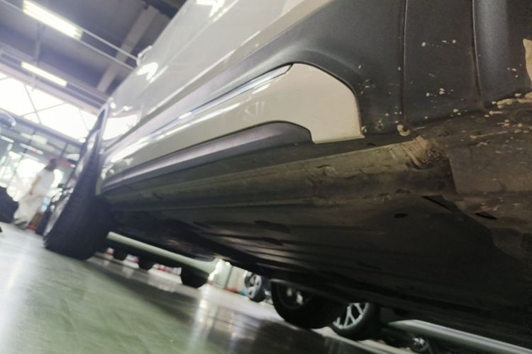 Used Lynk & Co 01 2019 2.0T Two-Wheel-Drive Pro Version China VI Standard Right Side Sill