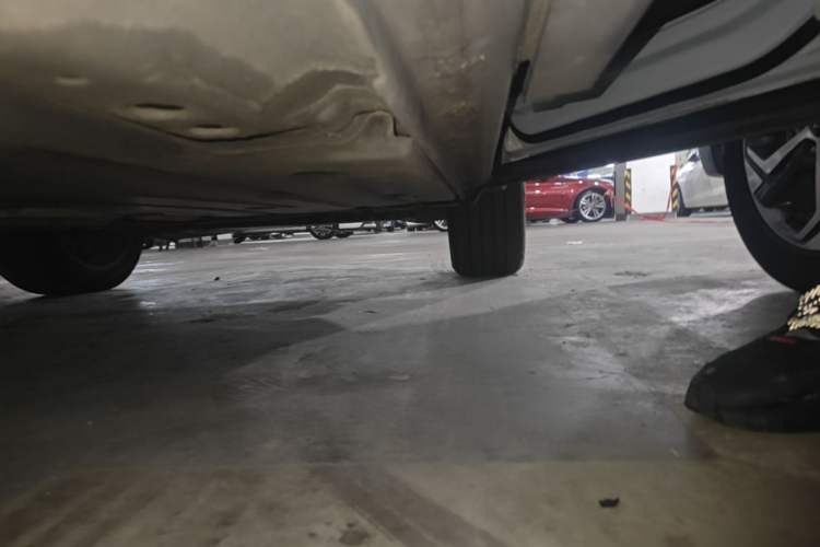 Used Lynk & Co 01 2019 2.0T Two-Wheel-Drive Pro Version China VI Standard Right Side Sill