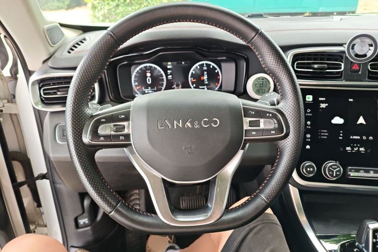 Used Lynk & Co 01 2019 2.0T Four-Wheel Drive Genie Pro Version China VI Standard Steering Wheel