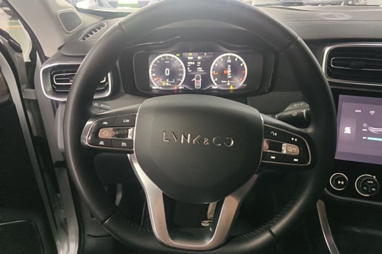 Used Lynk & Co 01 2019 2.0T Two-Wheel-Drive Pro Version China VI Standard Steering Wheel