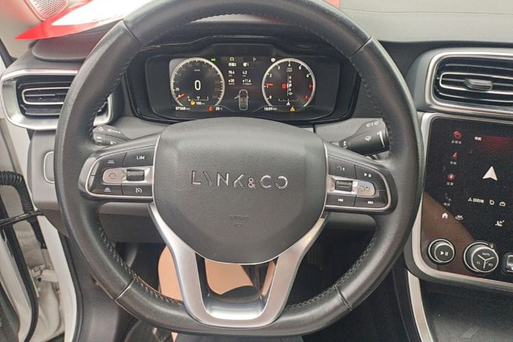 Used Lynk & Co 01 2019 2.0T Two-Wheel-Drive Pro Version China VI Standard Steering Wheel