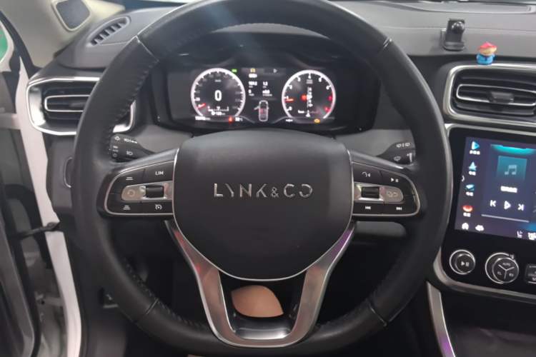 Used Lynk & Co 01 2019 2.0T Two-Wheel-Drive Pro Version China VI Standard Steering Wheel