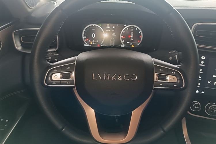 Used Lynk & Co 01 2019 2.0T Two-Wheel-Drive Pro Version China VI Standard Steering Wheel