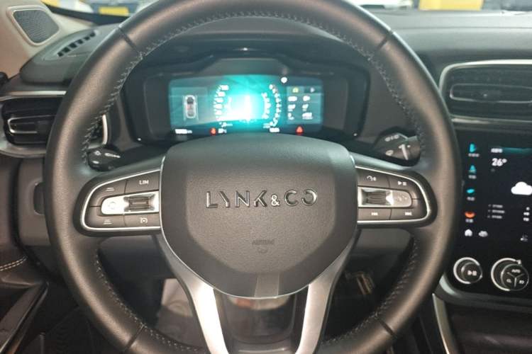 Used Lynk & Co 01 2019 2.0T Two-Wheel-Drive Pro Version China VI Standard Steering Wheel