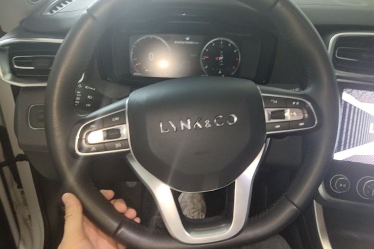 Used Lynk & Co 01 2019 2.0T Two-Wheel-Drive Pro Version China VI Standard Steering Wheel