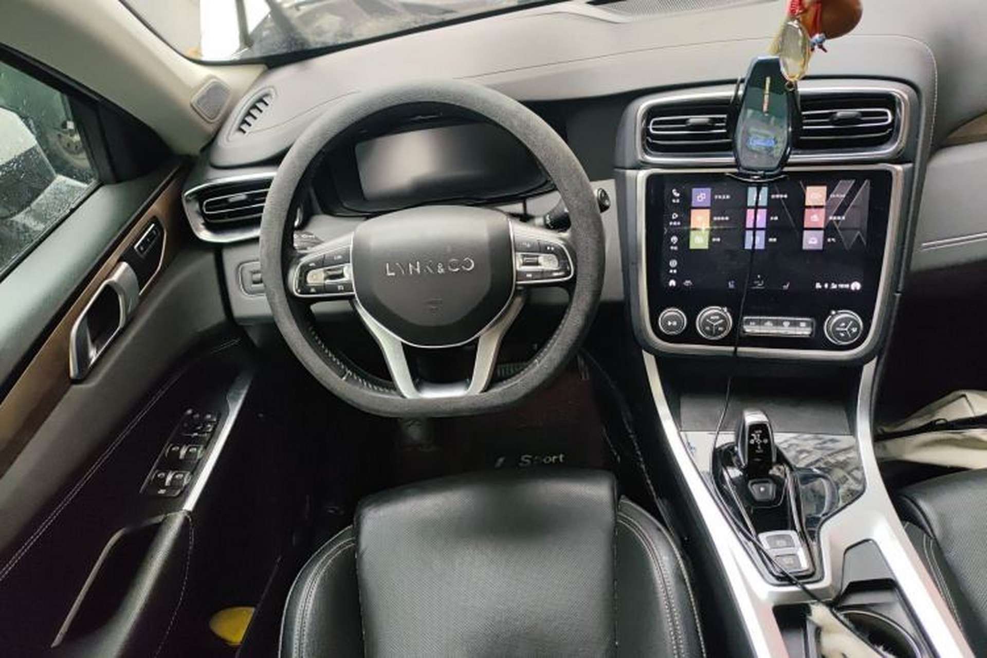 Used Lynk & Co 01 2019 2.0T Two-Wheel-Drive Pro Version China VI Standard Steering Wheel