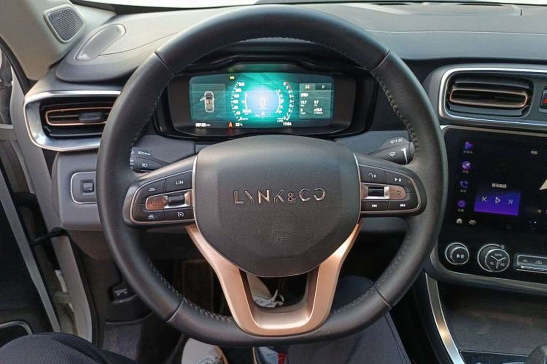 Used Lynk & Co 01 2019 2.0T Two-Wheel-Drive Pro Version China V Standard Steering Wheel