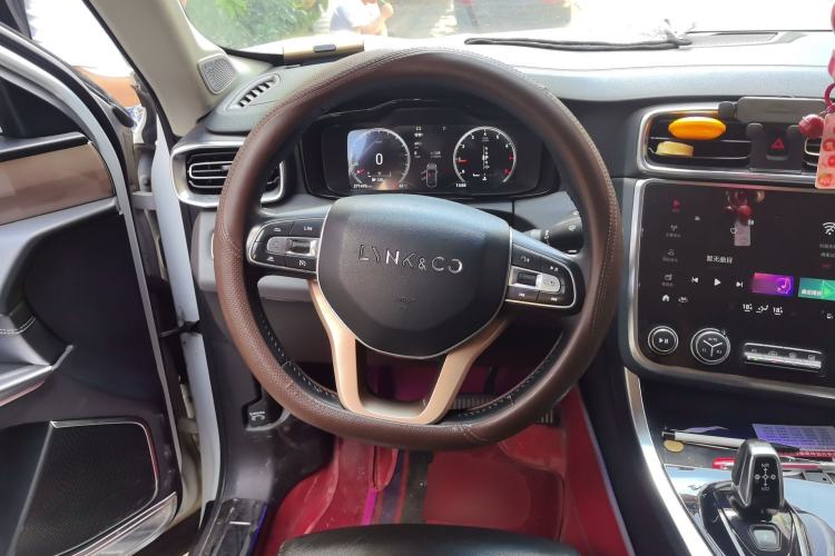 Used Lynk & Co 01 2019 2.0T Two-Wheel-Drive Pro Version China V Standard Steering Wheel