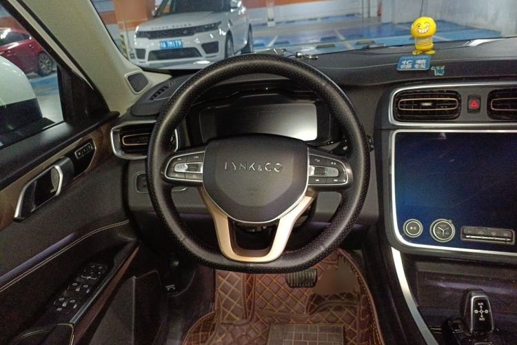 Used Lynk & Co 01 2019 2.0T Two-Wheel-Drive Pro Version China V Standard Steering Wheel