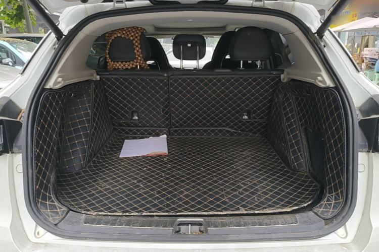 Used Lynk & Co 01 2019 2.0T Two-Wheel-Drive Pro Version China VI Standard Trunk