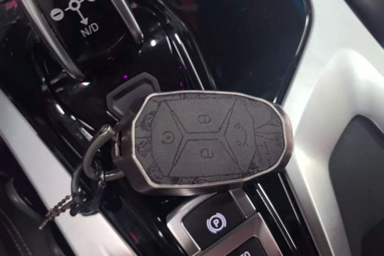 Used Lynk & Co 01 2019 2.0T Two-Wheel-Drive Pro Version China VI Standard Vehicle Key