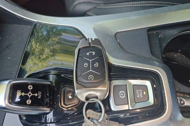 Used Lynk & Co 01 2019 2.0T Two-Wheel-Drive Pro Version China VI Standard Vehicle Key
