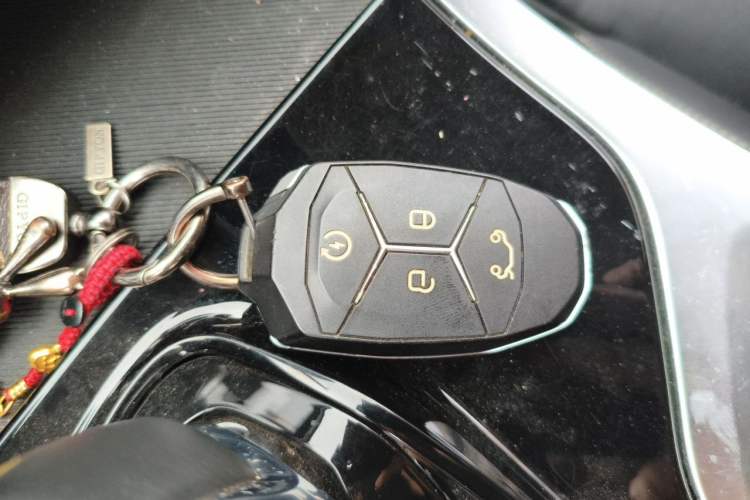 Used Lynk & Co 01 2019 2.0T Two-Wheel-Drive Version China VI Standard Vehicle Key