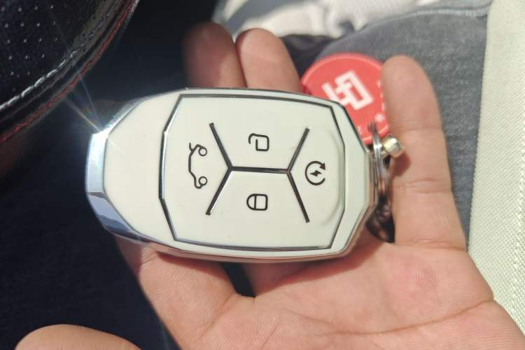Used Lynk & Co 01 2019 2.0T Two-Wheel-Drive Pro Version China VI Standard Vehicle Key