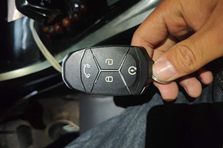 Used Lynk & Co 01 2019 2.0T Two-Wheel-Drive Pro Version China VI Standard Vehicle Key