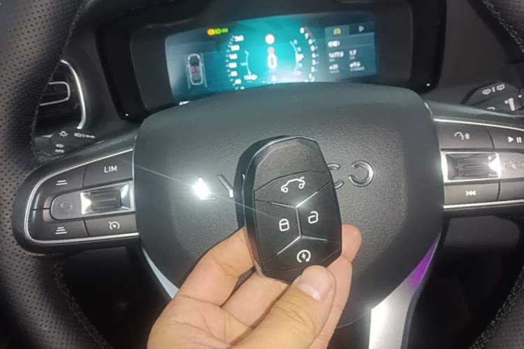 Used Lynk & Co 01 2019 2.0T Two-Wheel-Drive Pro Version China VI Standard Vehicle Key