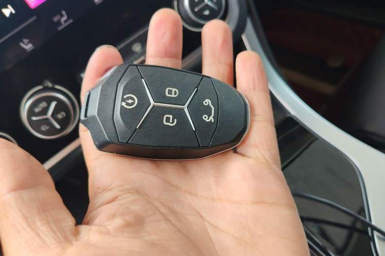 Used Lynk & Co 01 2019 2.0T Two-Wheel-Drive Pro Version China V Standard Vehicle Key