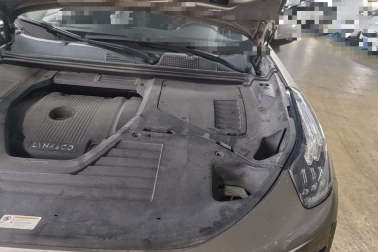 Used Lynk & Co 01 2019 2.0T Two-Wheel-Drive Pro Version China VI Standard Engine Bay Left