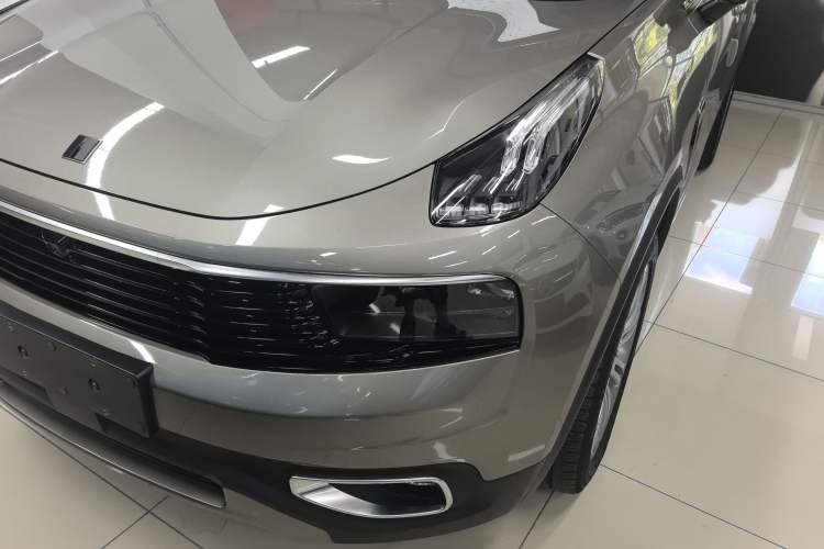 Used Lynk & Co 01 2019 2.0T Two-Wheel-Drive Pro Version China VI Standard Left Front Headlight