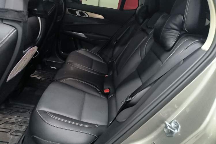 Used Lynk & Co 01 2019 2.0T Two-Wheel-Drive Pro Version China VI Standard Left Rear Seat