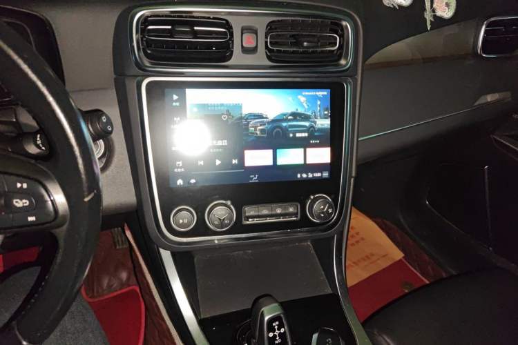 Used Lynk & Co 01 2020 2.0T Two-Wheel Drive Pure Pro Version China VI Standard Audio And AC Panel