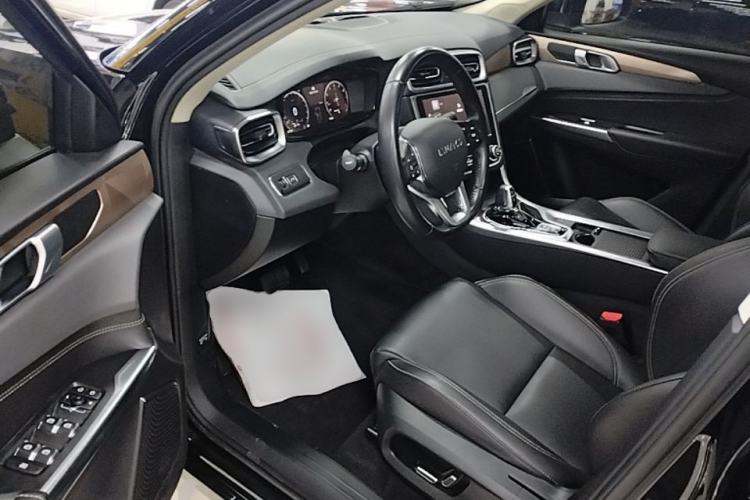 Used Lynk & Co 01 2020 2.0T Two-Wheel Drive Pure Pro Version China VI Standard Driver Seat