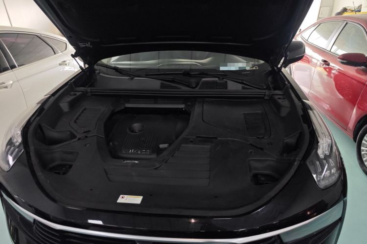 Used Lynk & Co 01 2020 2.0T Two-Wheel Drive Pure Pro Version China VI Standard Engine Bay