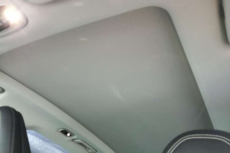 Used Lynk & Co 01 2020 2.0T Two-Wheel Drive Pure Pro Version China VI Standard Headliner