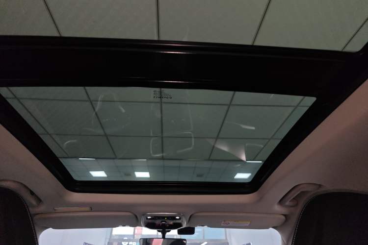 Used Lynk & Co 01 2020 2.0T Two-Wheel Drive Pure Pro Version China VI Standard Headliner