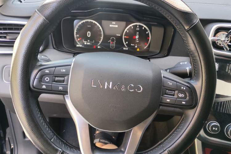 Used Lynk & Co 01 2020 2.0T Two-Wheel Drive Pure Pro Version China VI Standard Instrument Cluster