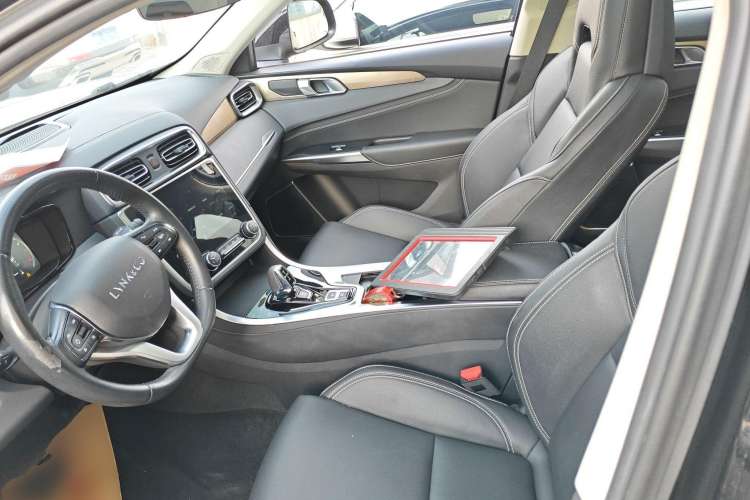 Used Lynk & Co 01 2020 2.0T Two-Wheel Drive Pure Pro Version China VI Standard Left Front Seat