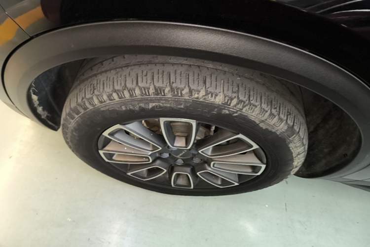 Used Lynk & Co 01 2020 2.0T Two-Wheel Drive Pure Pro Version China VI Standard Left Front Wheel Hub