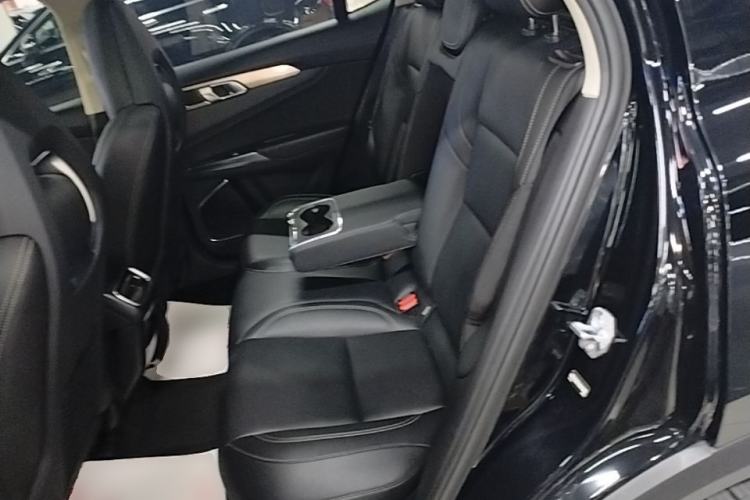 Used Lynk & Co 01 2020 2.0T Two-Wheel Drive Pure Pro Version China VI Standard Left Rear Seat