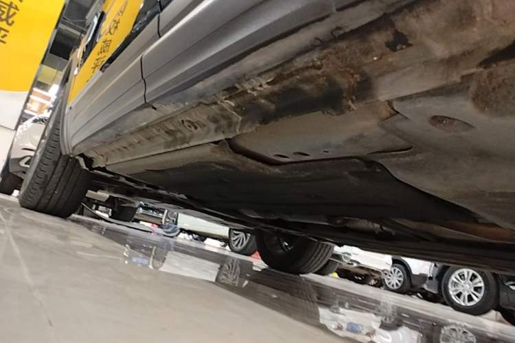 Used Lynk & Co 01 2020 2.0T Two-Wheel Drive Pure Pro Version China VI Standard Left Side Sill