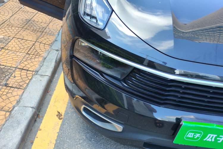 Used Lynk & Co 01 2020 2.0T Two-Wheel Drive Pure Pro Version China VI Standard Right Front Headlight